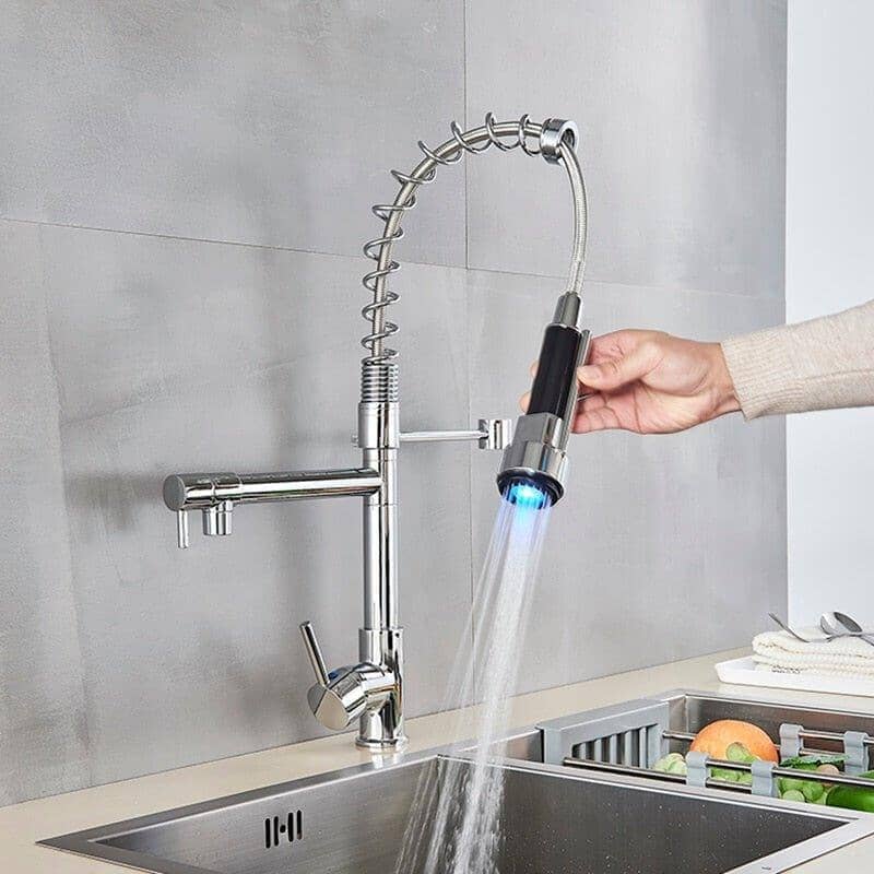 Torneira Gourmet Para Cozinha LED Mola Duo Bronze Giratória 360° Quizz