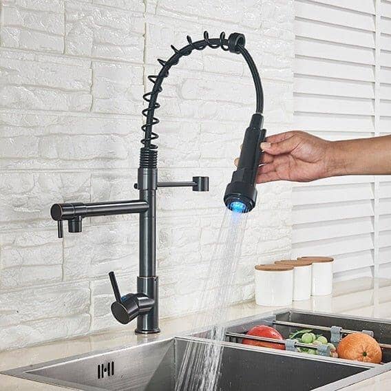 Torneira Gourmet Para Cozinha LED Mola Duo Bronze Giratória 360° Quizz