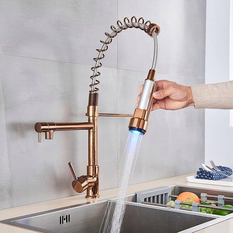 Torneira Gourmet Para Cozinha LED Mola Duo Bronze Giratória 360° Quizz