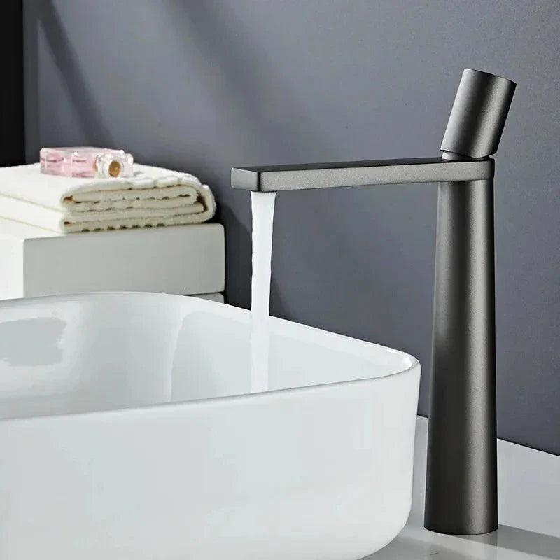 Torneira Moderna para Banheiro Monocomando Klepper Vita