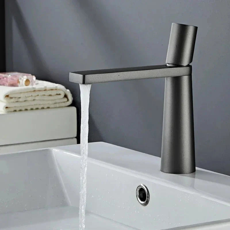 Torneira Moderna para Banheiro Monocomando Klepper Vita